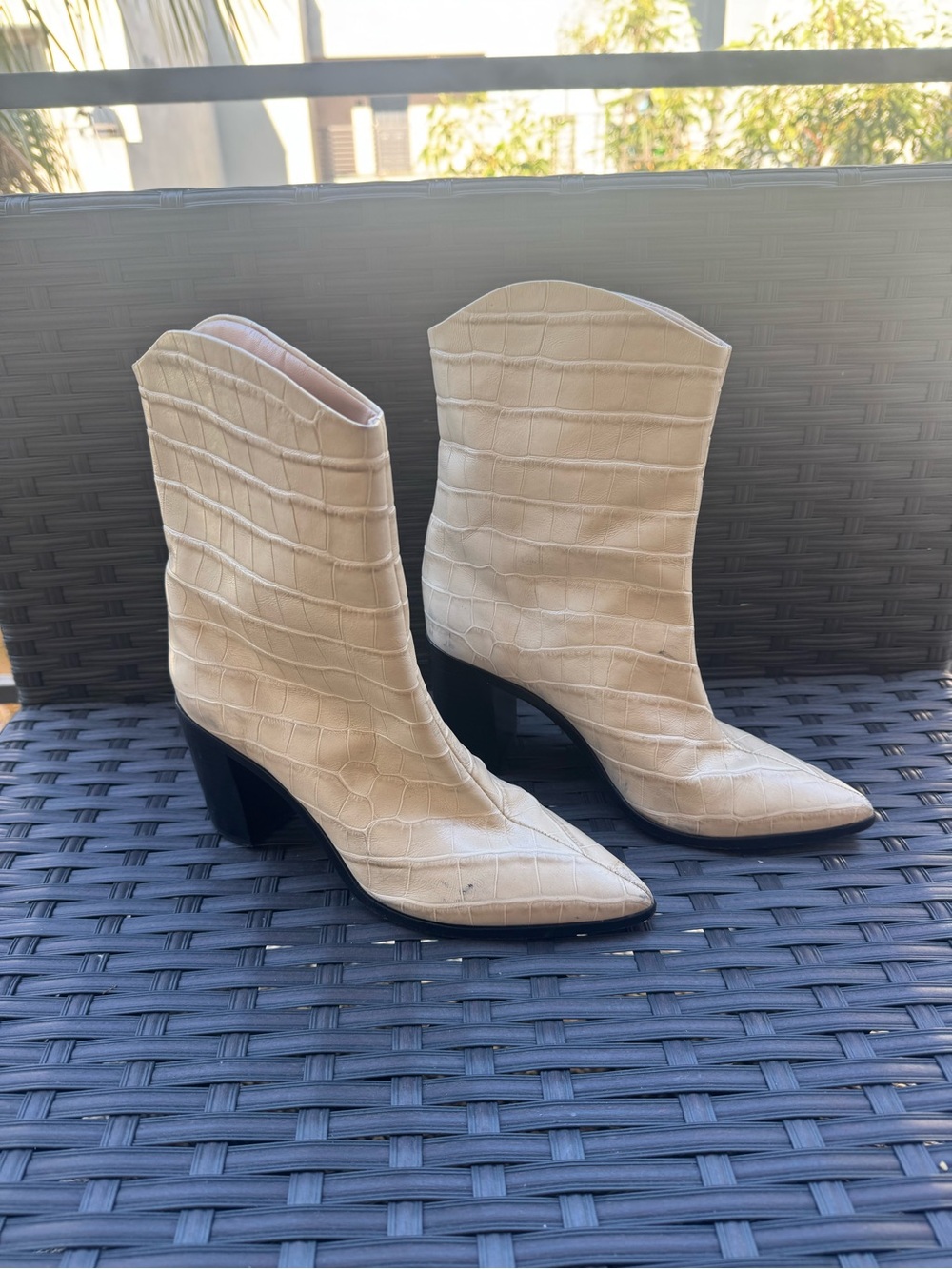Shutz Vonna Bootie in Cream Almond Buff embossed leather size 8